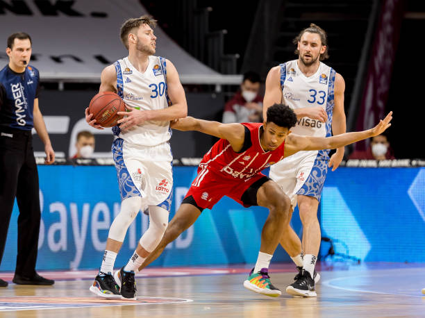 并且在技术 并且在技术