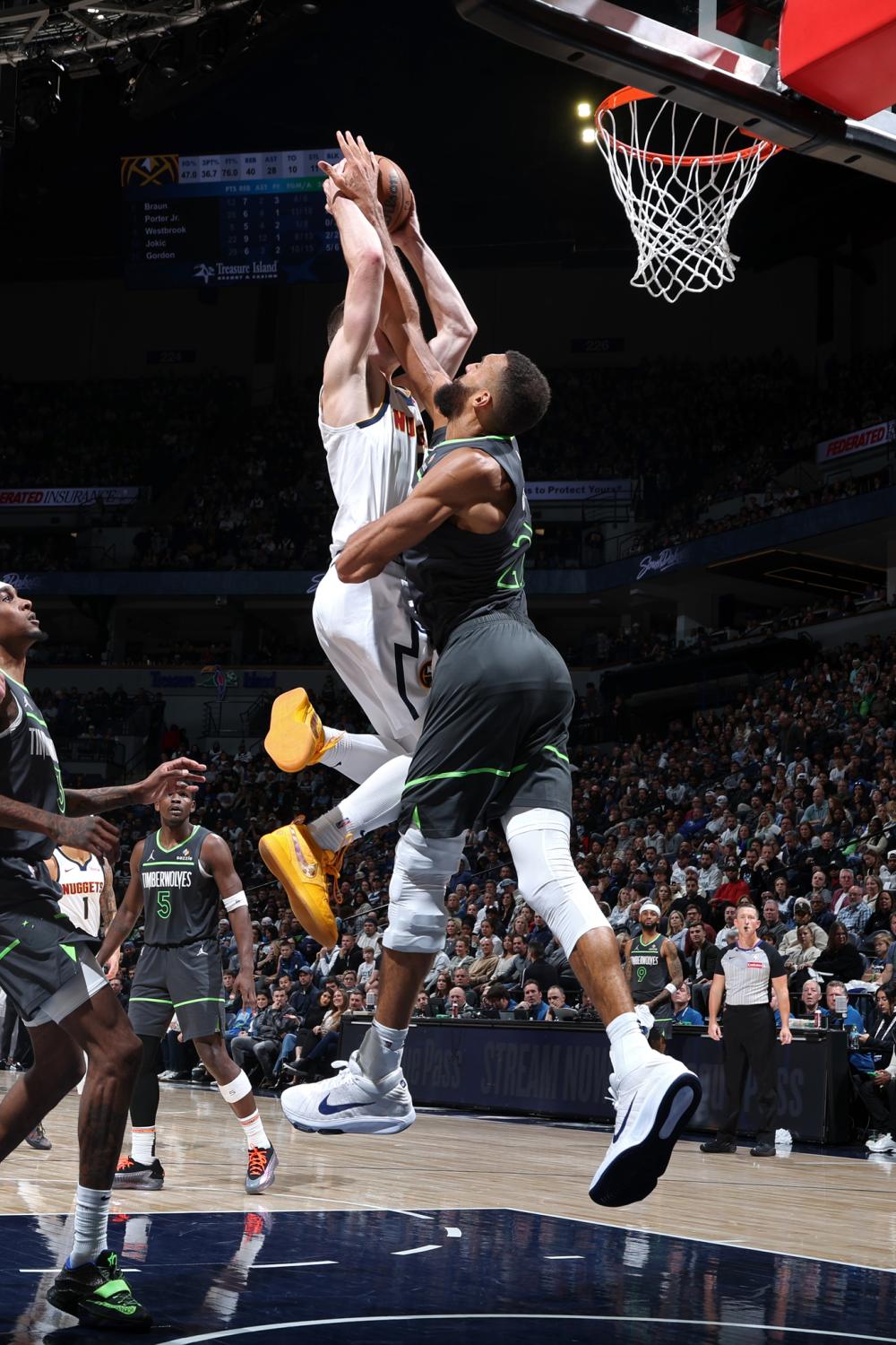 并不容易 并不容易