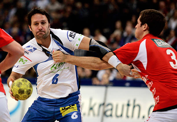 正是李武军 正是李武军